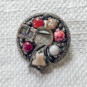 Vintage Miracle Jewellery Gold-Tone Celtic Buckle Brooch Pin - Costume Jewelry